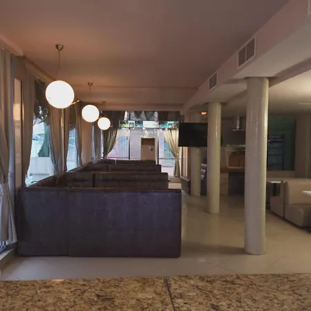 Danita & Diva Restaurant Bbq&pool Bar Apartment Varna