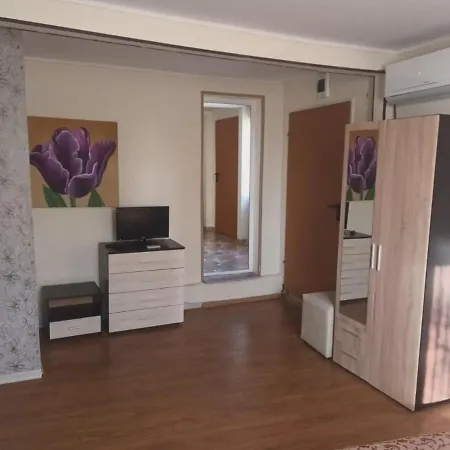 Lägenhet Danita & Diva Restaurant Bbq&pool Bar Varna