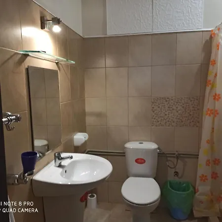 Lägenhet Danita & Diva Restaurant Bbq&pool Bar *