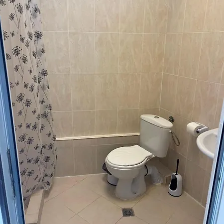 Danita & Diva Restaurant Bbq&pool Bar Lägenhet Varna