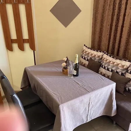 Lägenhet Danita & Diva Restaurant Bbq&pool Bar