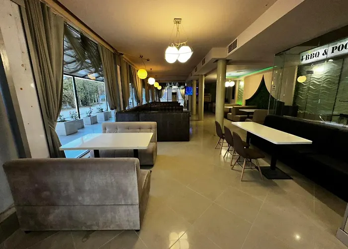 Danita & Diva Restaurant Bbq&pool Bar * Várna