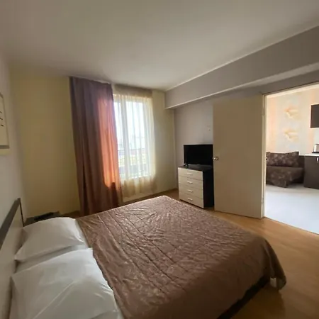 Danita & Diva Restaurant Bbq&pool Bar ヴァルナ