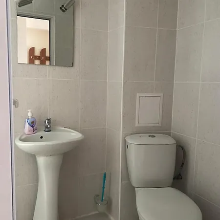 Danita & Diva Restaurant Bbq&pool Bar *