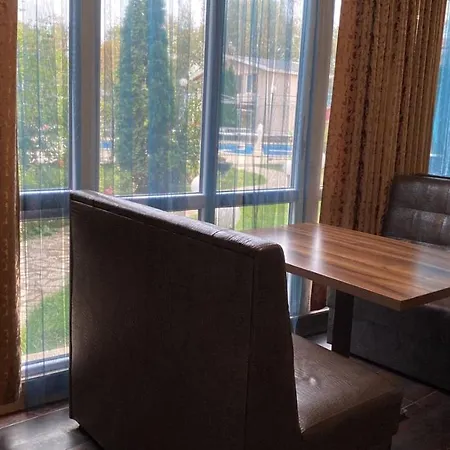 Danita & Diva Restaurant Bbq&pool Bar アパート