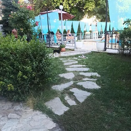 Danita & Diva Restaurant Bbq&pool Bar * ヴァルナ