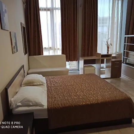 Danita & Diva Restaurant Bbq&pool Bar