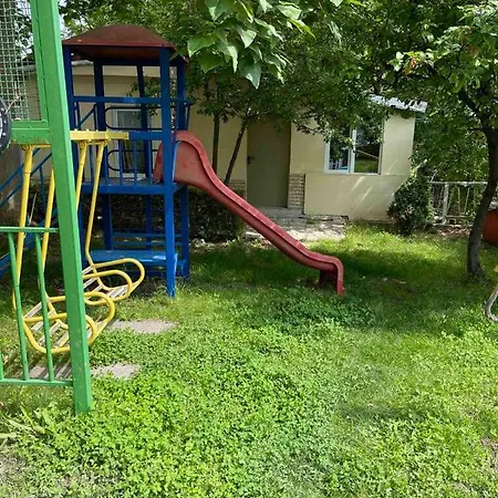 アパート Danita & Diva Restaurant Bbq&pool Bar ヴァルナ